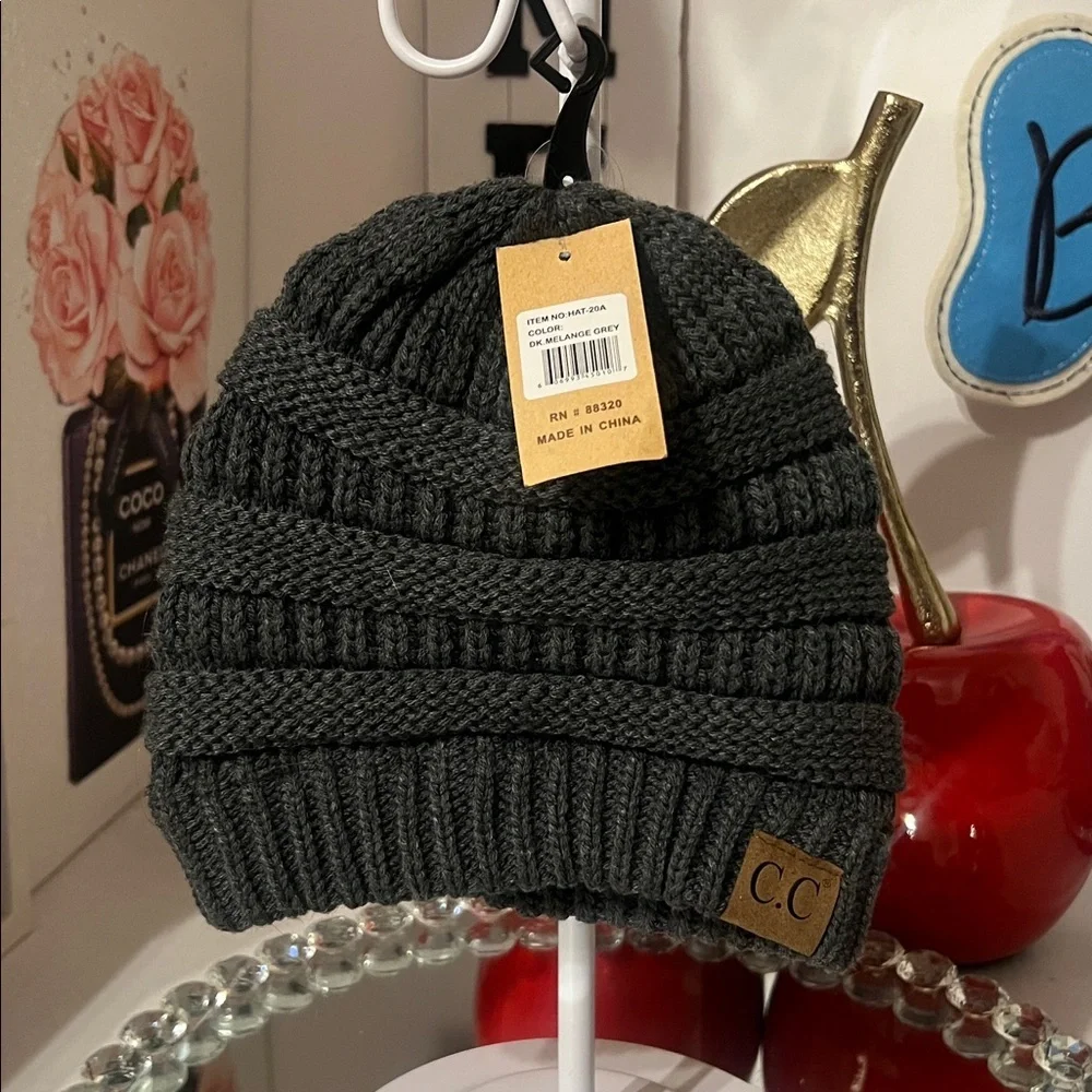 C.C NWT CLASSIC CABLE KNIT BEANIE